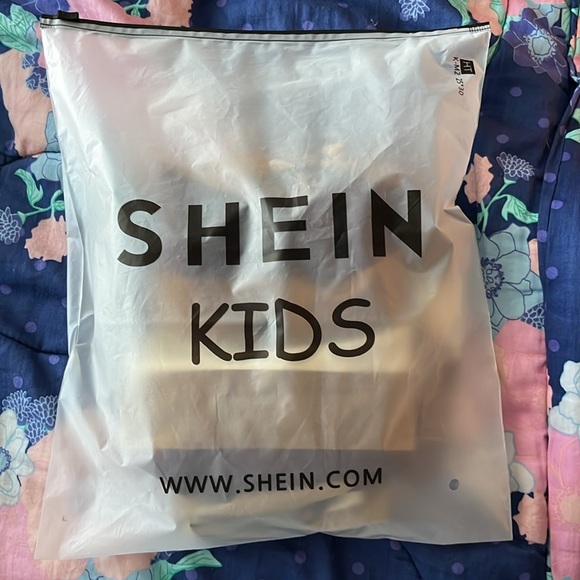 boys button down shirt - Picture 4 of 4